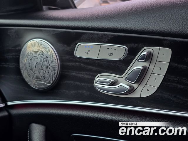 Mercedes-Benz E-Class (W213) E300 4MATIC Avnatgarde 2017 — фото 18