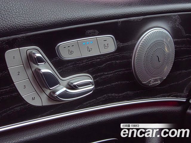 Mercedes-Benz E-Class (W213) E300 4MATIC Avnatgarde 2017 — фото 22