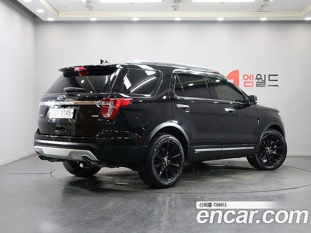 Ford Explorer 2.3 Limited 4WD 5th 2017 — фото 3