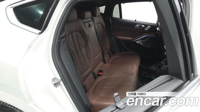 BMW X6 (G06) xDrive40i M Sport 2021 — фото 16