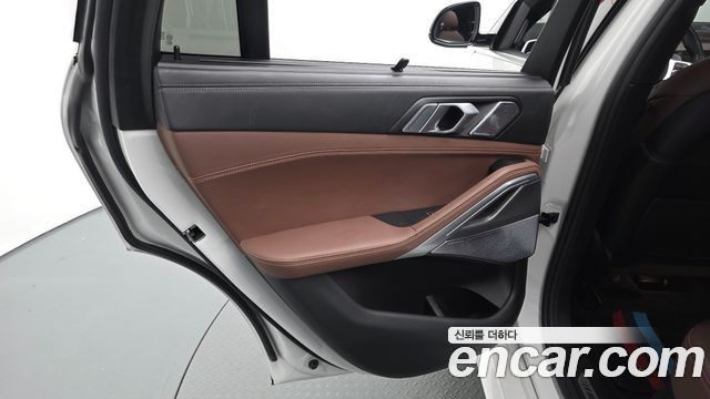 BMW X6 (G06) xDrive40i M Sport 2021 — фото 31