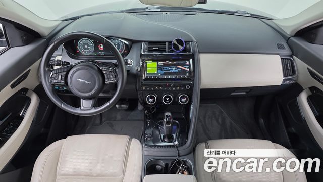 Jaguar E-PACE P250 SE 2018 — фото 7