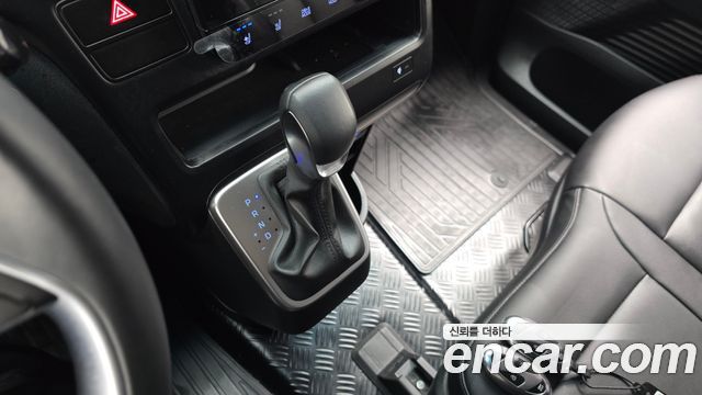 Hyundai Staria L3.5 Cargo 3-Seater Modern 2025 — фото 9