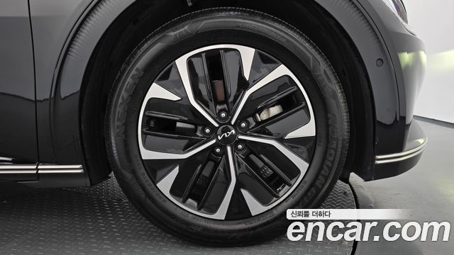 Kia EV6 Long Range Earth 2022 — фото 21