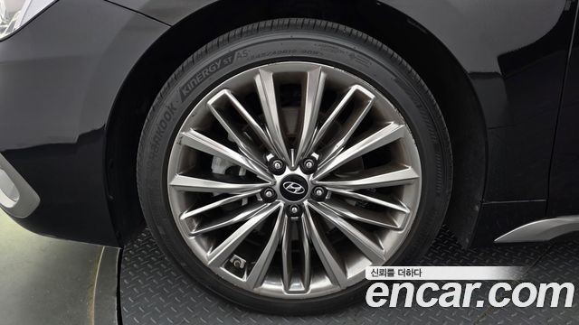 Hyundai Grandeur (IG) 2.4 Premium 2019 — фото 5