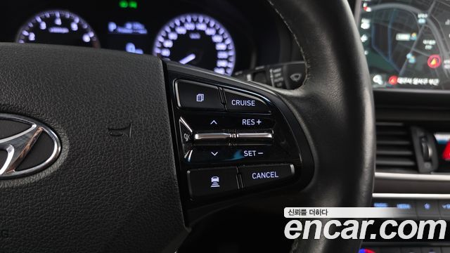 Hyundai Grandeur (IG) 2.4 Premium 2019 — фото 16