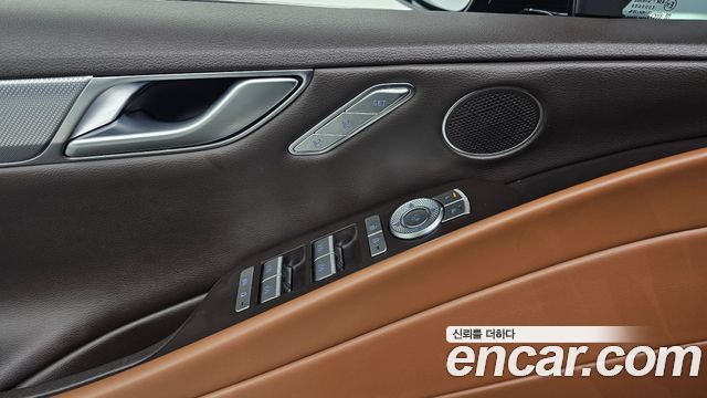Genesis G80 (RG3) Gasoline 2.5 Turbo AWD 2022 — фото 18