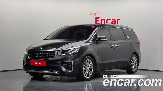 Kia Carnival 9-Seater Noblesse Special