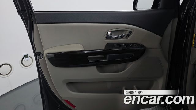 Kia Carnival 9-Seater Noblesse Special 2020 — фото 24