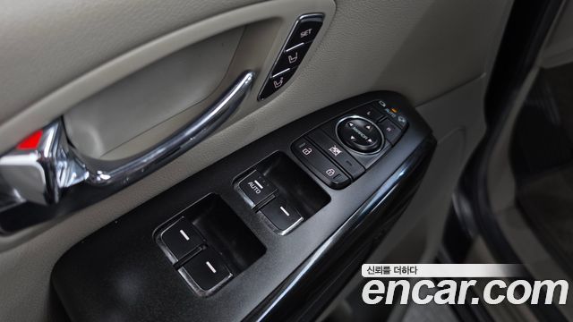 Kia Carnival 9-Seater Noblesse Special 2020 — фото 28