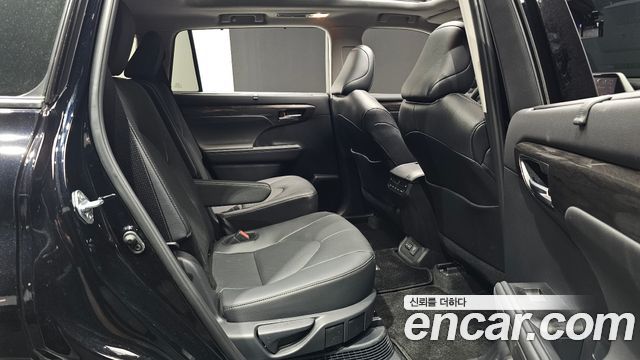 Toyota Highlander (IV) 2.5 4WD Platimum 2026 — фото 11