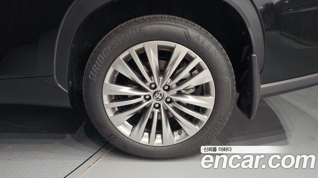 Toyota Highlander (IV) 2.5 4WD Platimum 2026 — фото 21