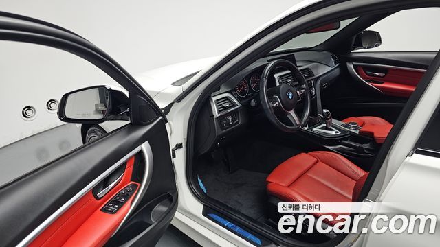 BMW 3 Series (F30) 330e iPerformance M Sport 2018 — фото 10