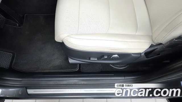 Genesis GV70 2.2 Diesel 2WD 2022 — фото 31