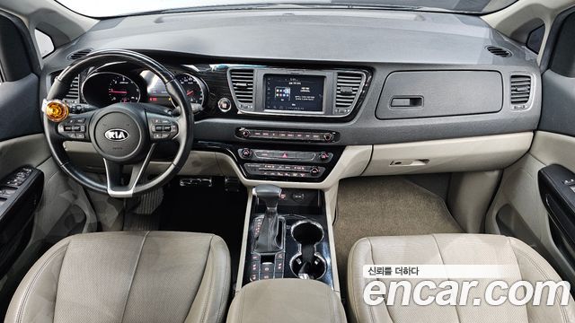 Kia Carnival 9-Seater Noblesse 2019 — фото 7