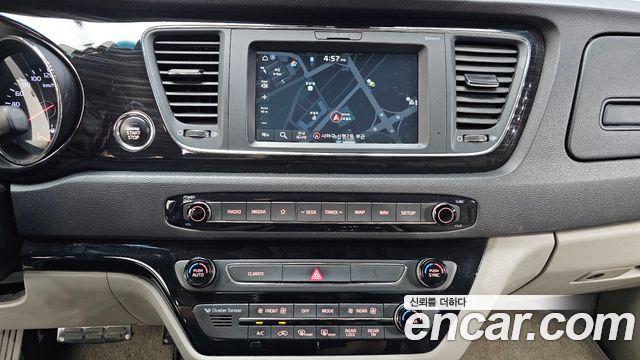 Kia Carnival 9-Seater Noblesse 2019 — фото 14