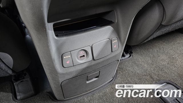 Kia Carnival 9-Seater Noblesse 2019 — фото 30