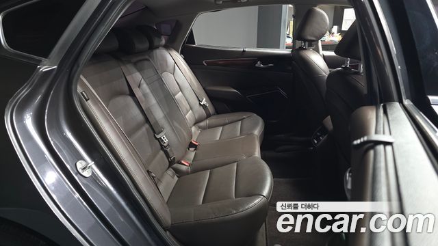 Kia K7 2.4 GDI Limited 2017 — фото 26