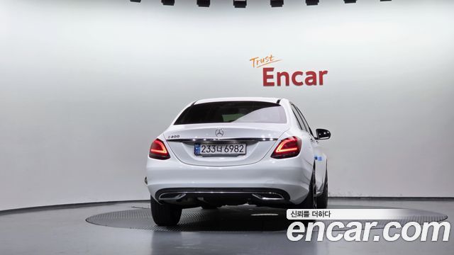 Mercedes-Benz C-Class (W205) C200 Avantgarde 2020 — фото 4