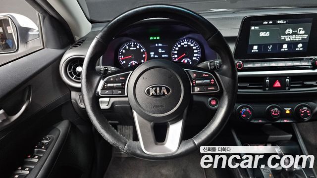 Kia K3 Prestige 2019 — фото 13