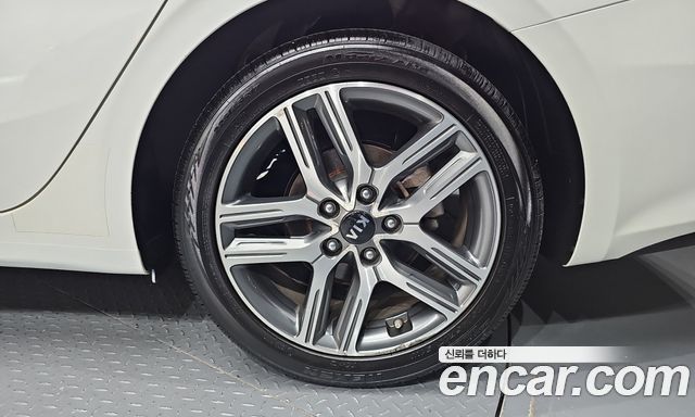 Kia K3 Prestige 2019 — фото 21