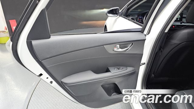 Kia K3 Prestige 2019 — фото 25