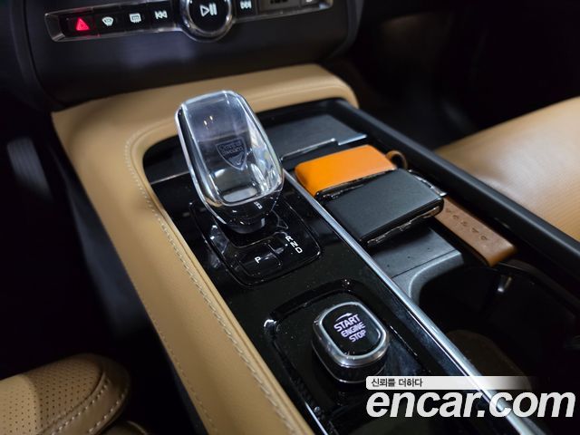 Volvo XC90 (II) T8 Ultimate Bright Hybrid 2023 — фото 15