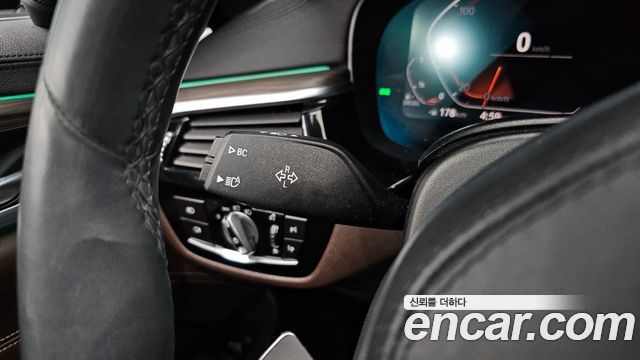 BMW 5 Series (G30) 520d M Sport Package Plus 2020 — фото 15