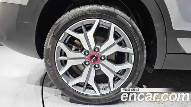 Kia Seltos Gasoline 1.6 Turbo 4WD Signature 2023 — фото 5