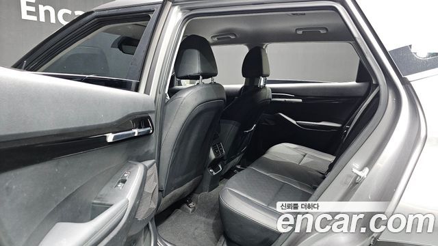 Kia Seltos Gasoline 1.6 Turbo 4WD Signature 2023 — фото 12