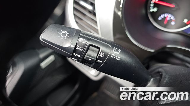 Kia Seltos Gasoline 1.6 Turbo 4WD Signature 2023 — фото 27