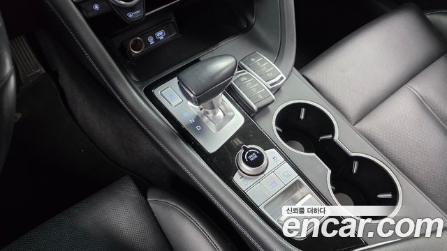 Genesis G70 2.2D Advanced 2019 — фото 9