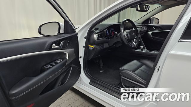 Genesis G70 2.2D Advanced 2019 — фото 10