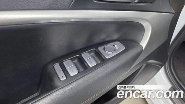 Genesis G70 2.2D Advanced 2019 — фото 19
