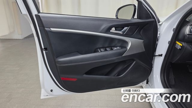 Genesis G70 2.2D Advanced 2019 — фото 24
