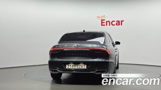 Hyundai Grandeur (IG) 2.5 Premium Choice 2021 — фото 4