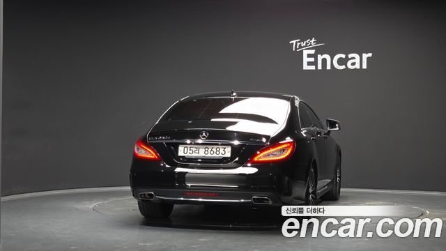 Mercedes-Benz CLS-Class (W218) CLS250 d 4MATIC AMG Line 2017 — фото 4