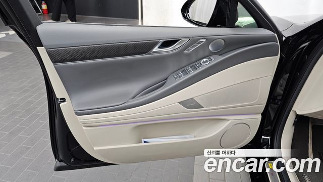 Genesis G80 (RG3) Gasoline 2.5 Turbo AWD 2026 — фото 24