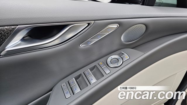 Genesis G80 (RG3) Gasoline 2.5 Turbo AWD 2026 — фото 30