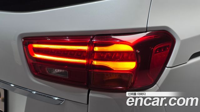 Kia Carnival 9-Seater Luxury 2019 — фото 23