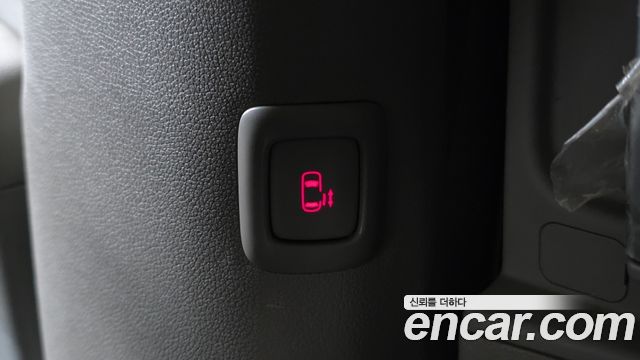 Kia Carnival 9-Seater Luxury 2019 — фото 27