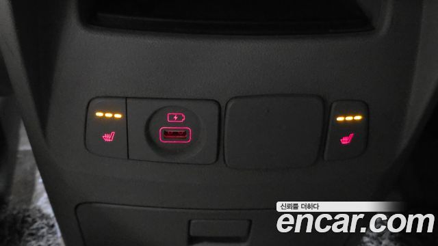 Kia Carnival 9-Seater Luxury 2019 — фото 28