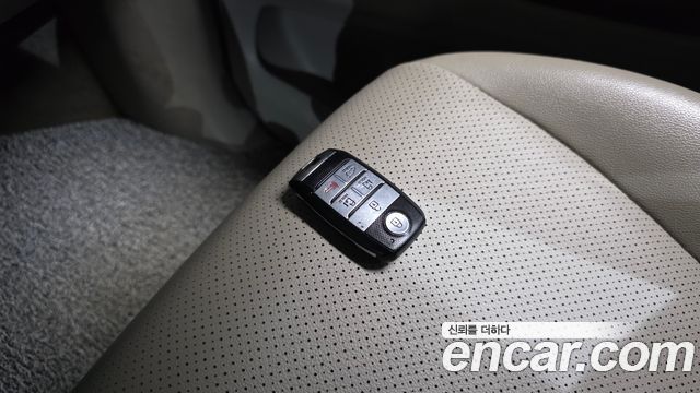 Kia Carnival 9-Seater Luxury 2019 — фото 32