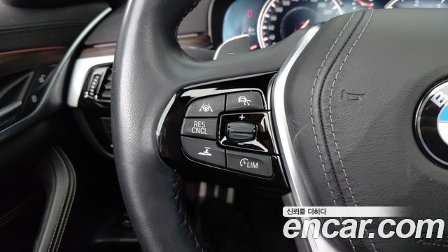 BMW 5 Series (G30) 520d xDrive M Sport Package Plus 2018 — фото 9