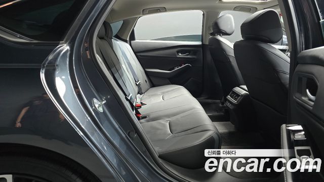 Honda Accord (XI) 2.0 Hybrid Touring 2023 — фото 11