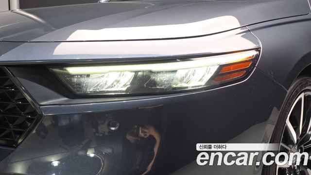 Honda Accord (XI) 2.0 Hybrid Touring 2023 — фото 22
