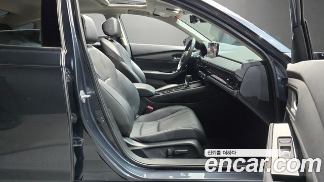 Honda Accord (XI) 2.0 Hybrid Touring 2023 — фото 26