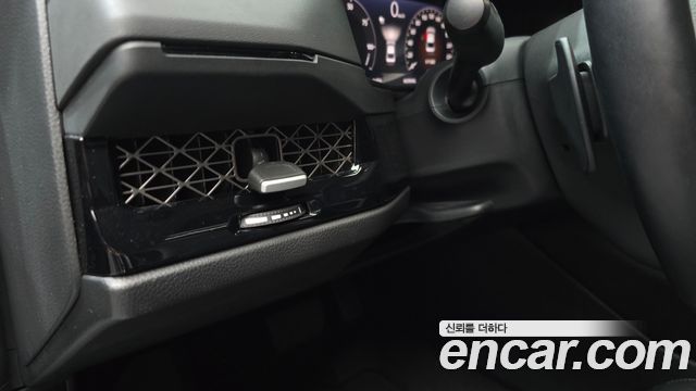 Honda Accord (XI) 2.0 Hybrid Touring 2023 — фото 28