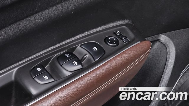 Renault Korea QM6 Gasoline 2WD RE Signature 2019 — фото 36