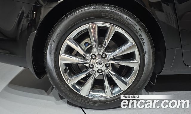 Kia Carnival Gasoline 9-Seater Noblesse Special 2019 — фото 5